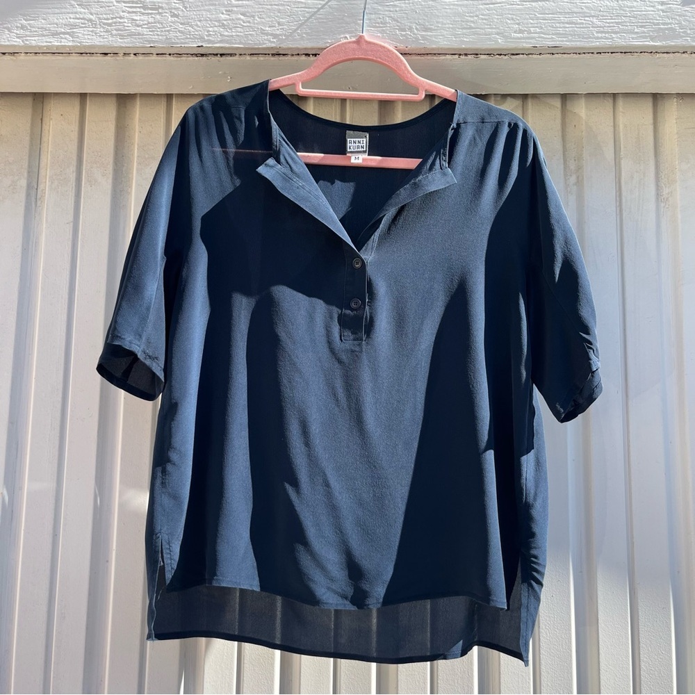 ANNI KUAN dark blue navy popover silk boxy cropped short sleeve‎ shirt